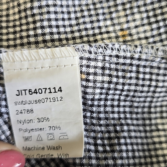 Black and White Gingham Floral Top 1XL - Picture 5 of 6